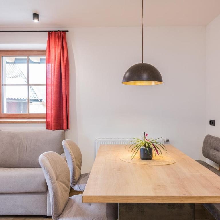 Kuenz Dolomites App 4 - Superior Apartment mit 1 Schlafzimmer und Balkon - 3