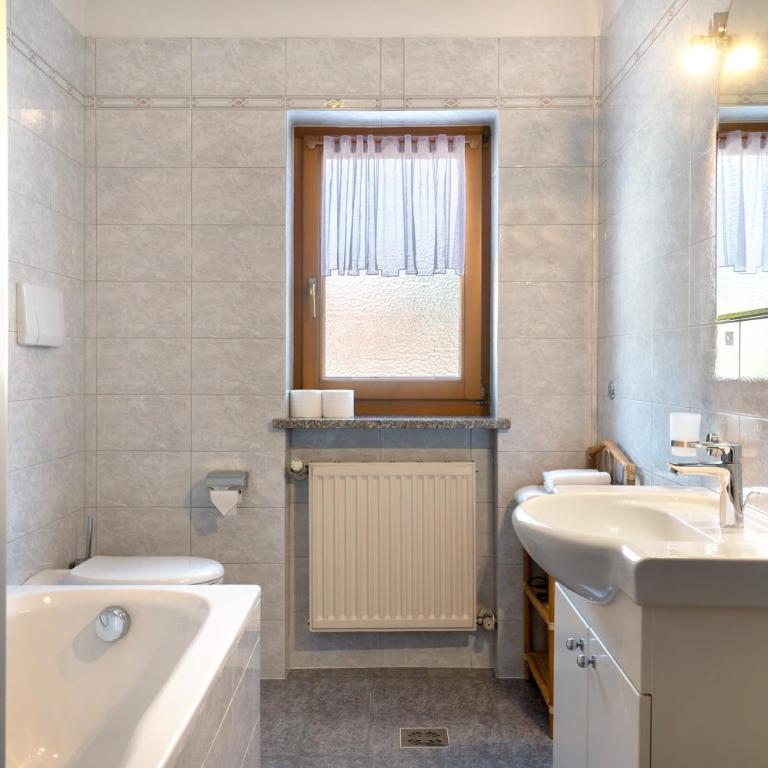 Mayr Apartments sechs - Superior Apartment mit 1 Schlafzimmer und Balkon - 13