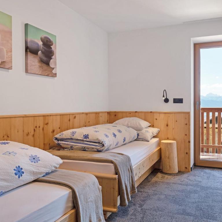 Living Lerchna -Apartment Morgentau - Two-Bedroom Deluxe Apartment with Garden View - 13