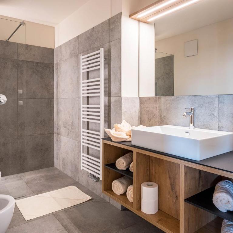 Leierhof Karlotta - Apartamento Deluxe de 2 dormitorios con vistas al jardín - 11