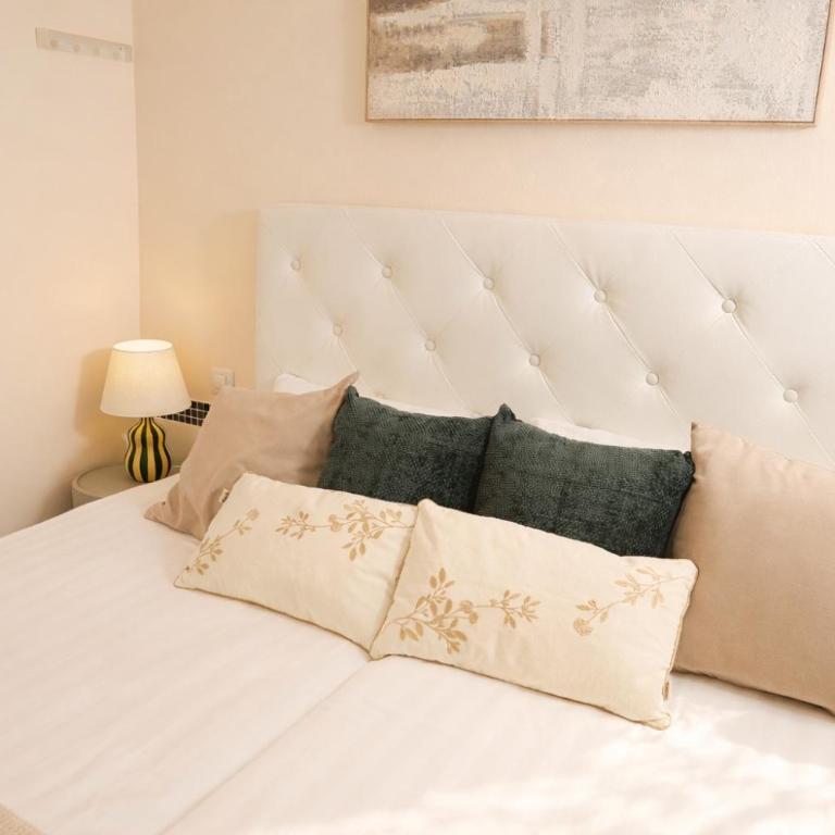 Tibidabo Apartments - Two-Bedroom Apartment with Garden - 23