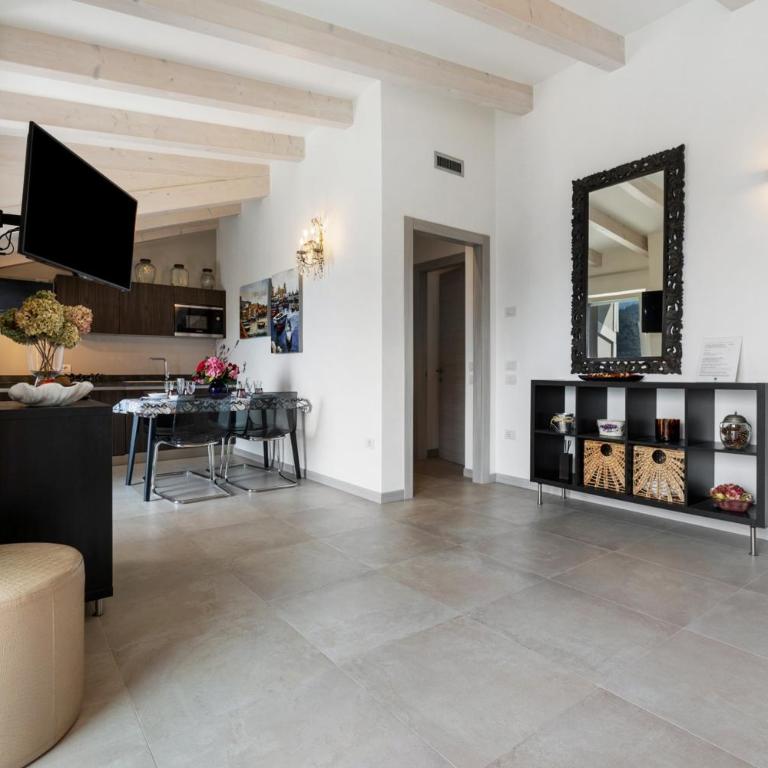 Eco del Garda Apartments - One-Bedroom Apartment with Lake View - 7