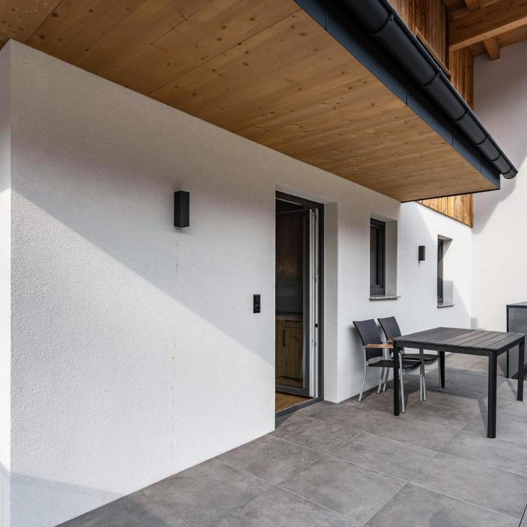 Luisalle Top 4 - Deluxe Apartment mit Balkon und 2 Schlafzimmern - 8