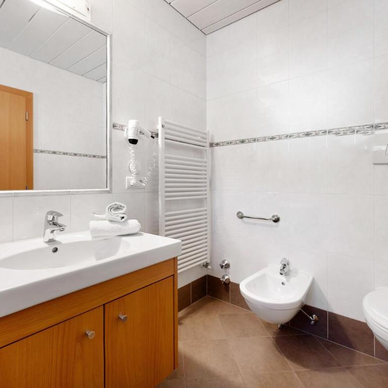 Apartments Antersi Luis - Two-Bedroom Deluxe Apartment with Garden View - 14