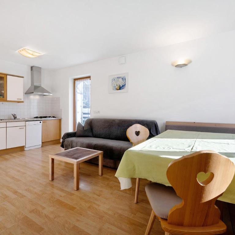 Apartments Antersi Luis - Two-Bedroom Deluxe Apartment with Garden View - 10