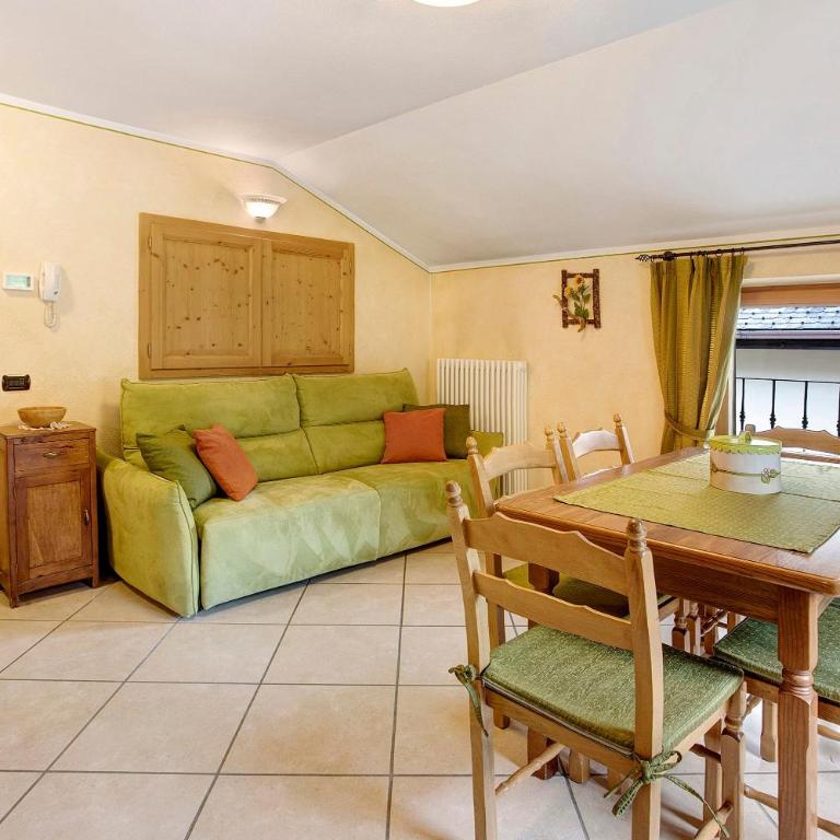 Baita Aris Appartamento Palipert - Appartamento Deluxe con 2 Camere da Letto e Vista Giardino - 6