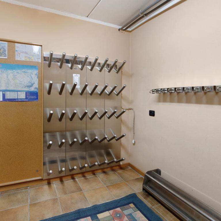 Baita Aris Appartamento Palipert - Appartamento Deluxe con 2 Camere da Letto e Vista Giardino - 18
