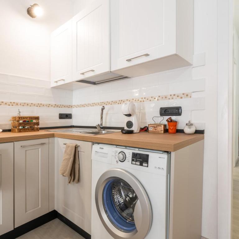 St John Apartment - One-Bedroom House - 5