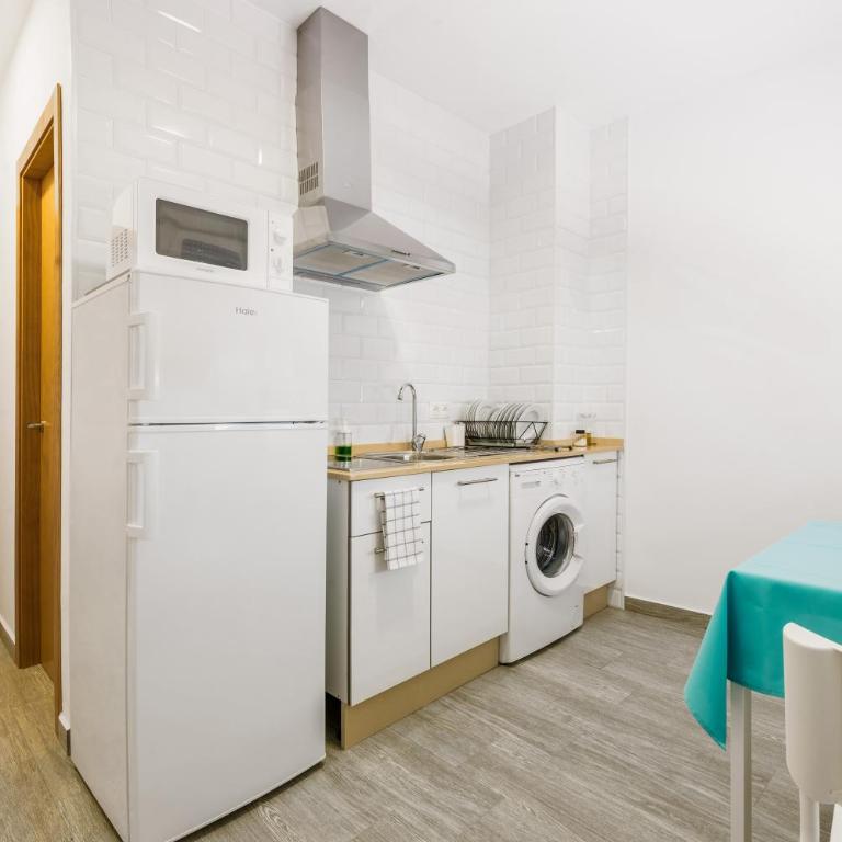 Apartamento La Higuera 3 - Habitación Doble Deluxe con ducha - 2