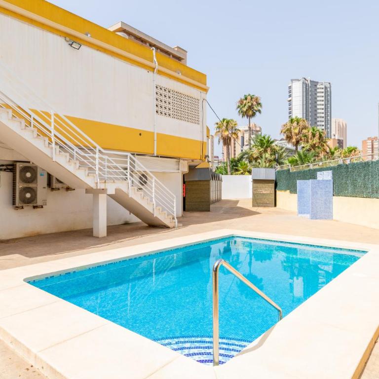 Queen - Superior One-Bedroom Apartment with Balcony - 16