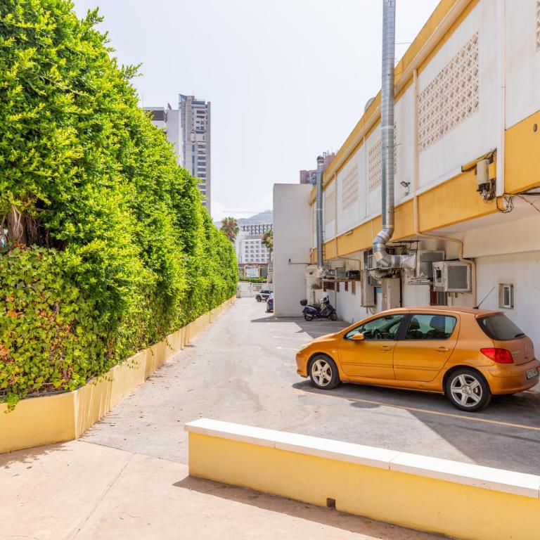 Queen - Superior One-Bedroom Apartment with Balcony - 19