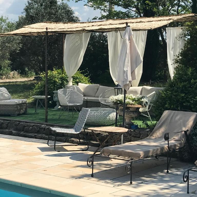 chambres d'hôtes Au Pied Du Ventoux - Chambre Double avec Balcon - 11