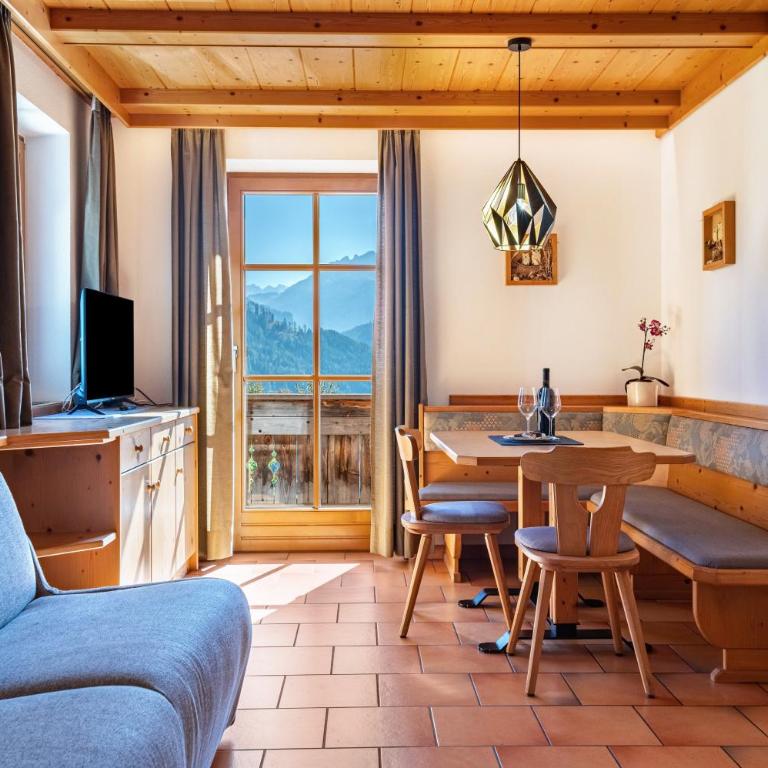 Häuslerhof App Pinus - Appartamento Superior con 1 Camera da Letto e Balcone - 1
