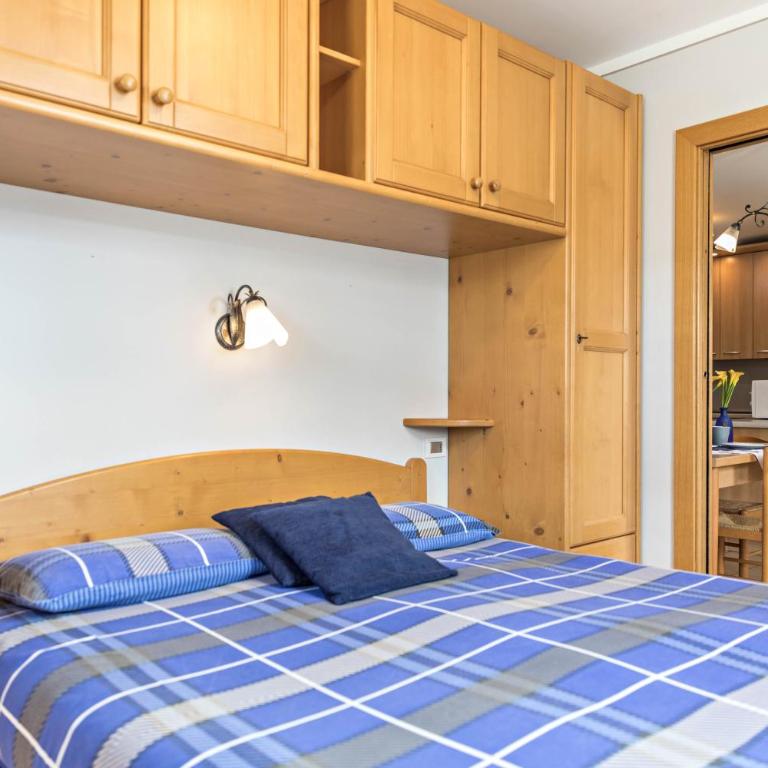 Omega - Casa Azzurra piano terra - Appartamento Deluxe con 2 Camere da Letto e Vista Giardino - 7