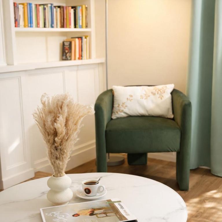 Tibidabo Apartments - Two-Bedroom Apartment with Garden - 15