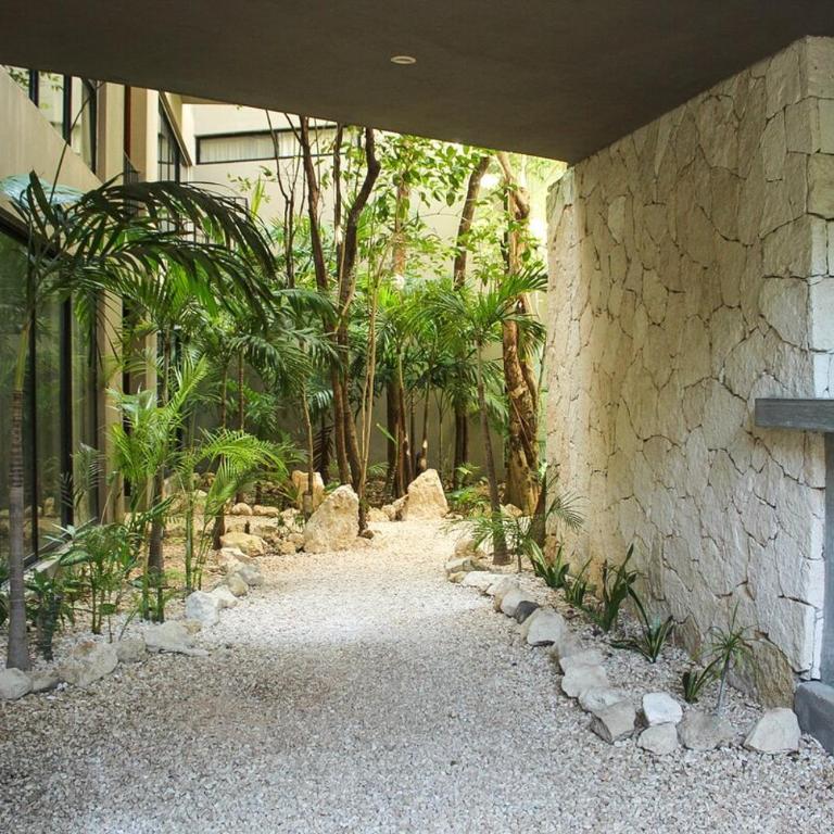 1 Bed private balcony - One-Bedroom Apartment - 17