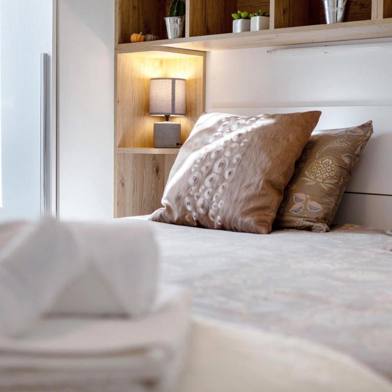 Emmie House Aosta Centro - Appartamento Deluxe con 2 Camere da Letto e Balcone - 14