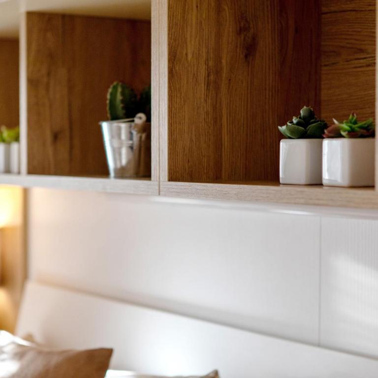 Emmie House Aosta Centro - Appartamento Deluxe con 2 Camere da Letto e Balcone - 15