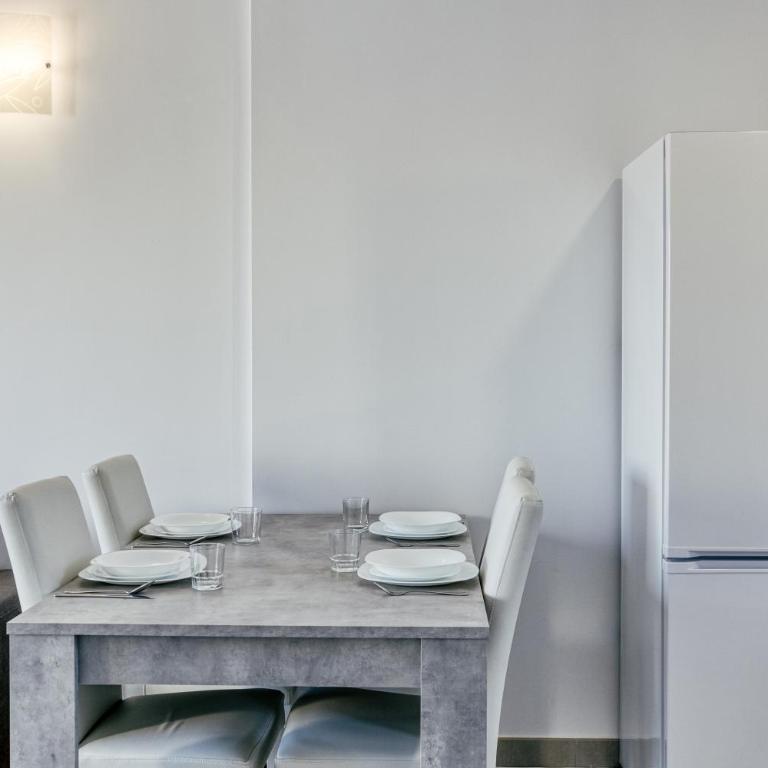 Giuliano Superior 1 para 4 personas - Habitación Cuádruple con ducha - 6