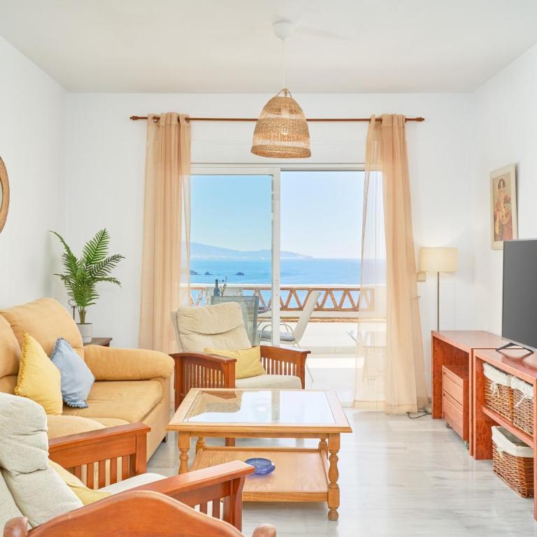 Vistas al mar - La Herradura - Two-Bedroom Deluxe Apartment with Ocean View - 3
