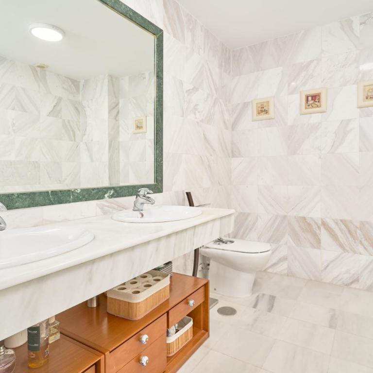Vistas al mar - La Herradura - Two-Bedroom Deluxe Apartment with Ocean View - 17