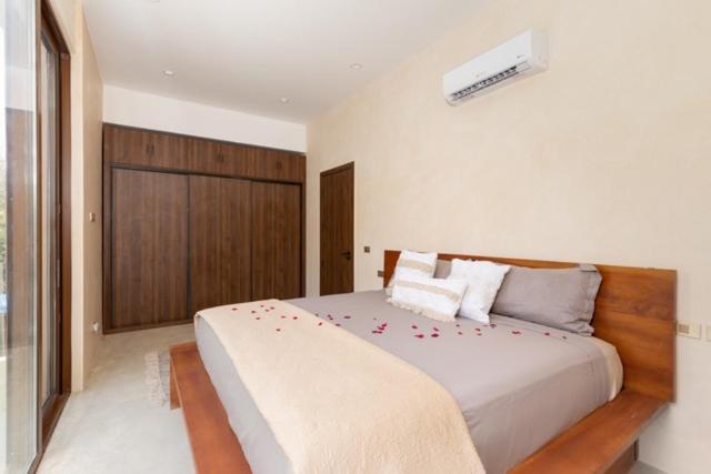 Stunning & brand new villa 6 pax - Three-Bedroom Villa - 19