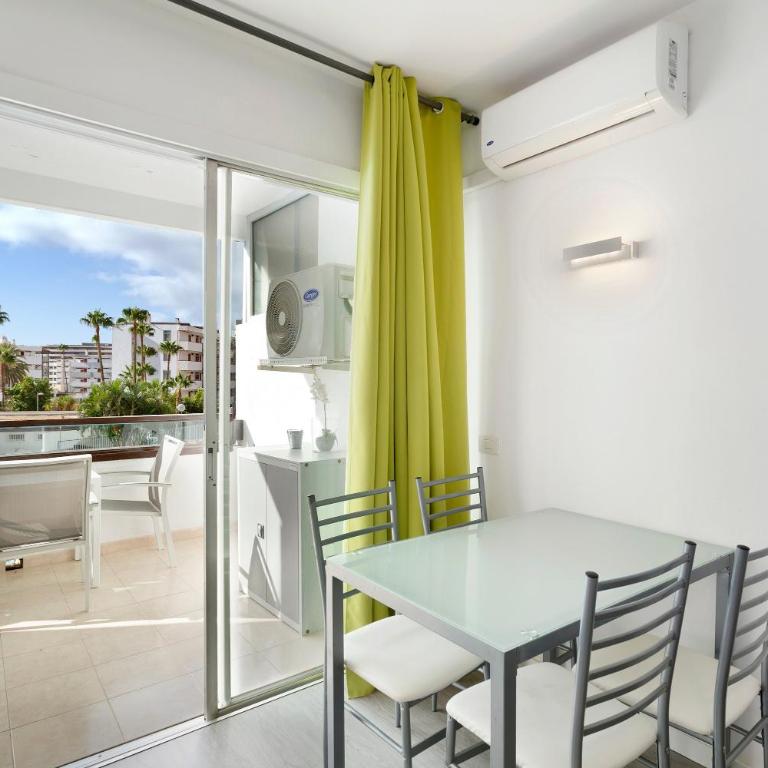 Nice Apartment 1210 In Central Area - Superior One-Bedroom Apartment with Balcony - 4