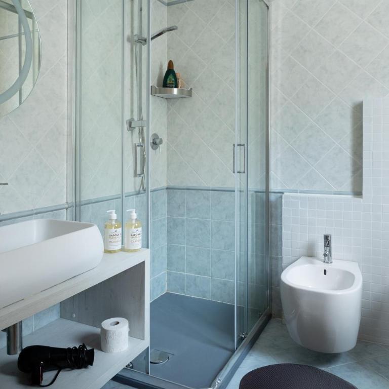 Panorama Apartment 180 mq - Three-Bedroom Premium Apartment with Balcony - 29