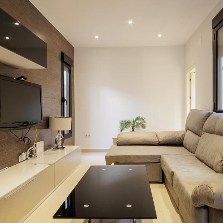 Gran Plaza - Apartamento Superior con vistas a la ciudad - 1