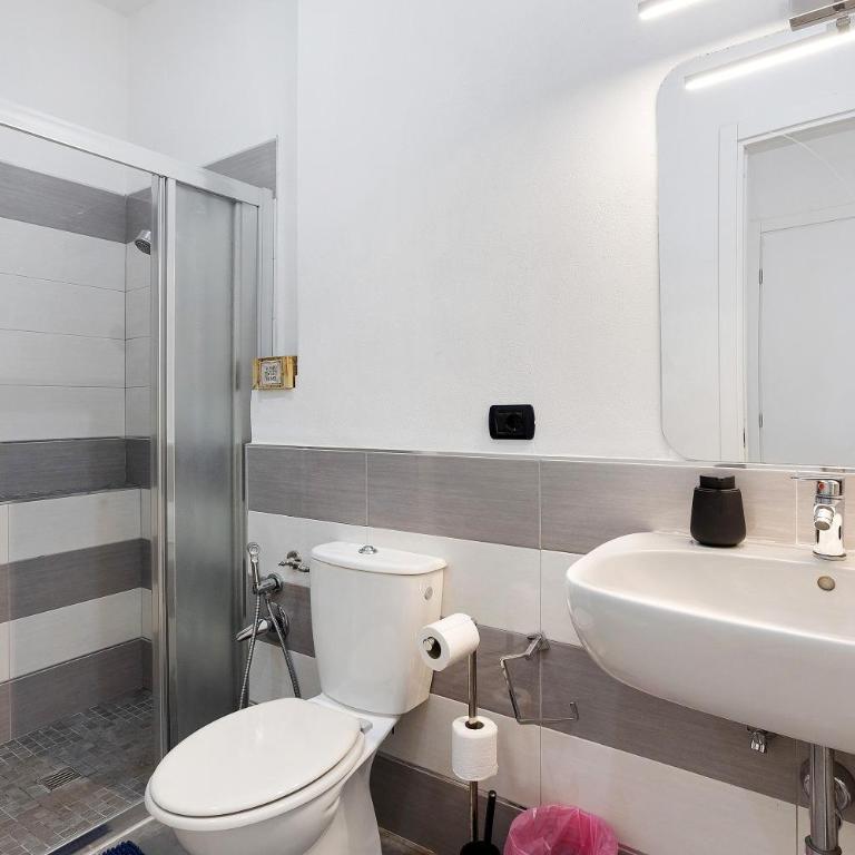 Lisettarooms - Appartement Supérieur - Vue sur Ville - 10