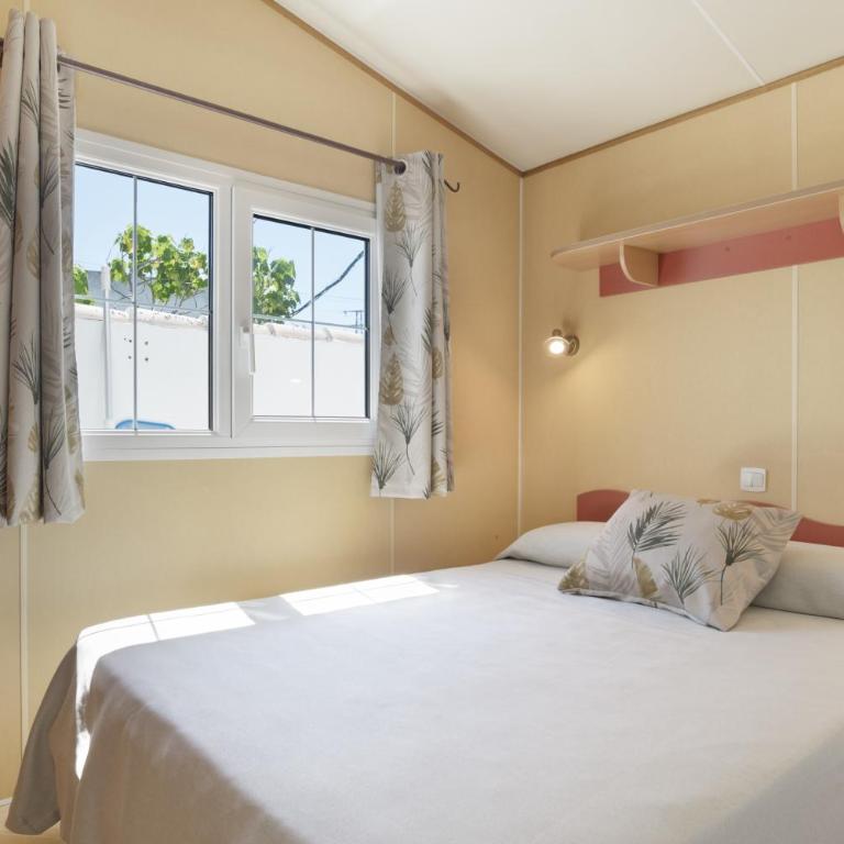 Alojamiento Rural Coral - Habitación Cuádruple con ducha - 8