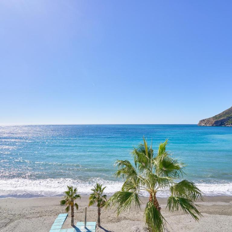 Apartamento 1a línea La Herradura - Two-Bedroom Deluxe Apartment with Ocean View - 25