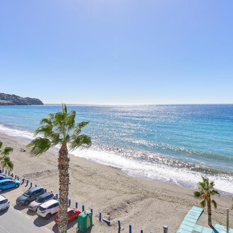 Apartamento 1a línea La Herradura - Two-Bedroom Deluxe Apartment with Ocean View - 24