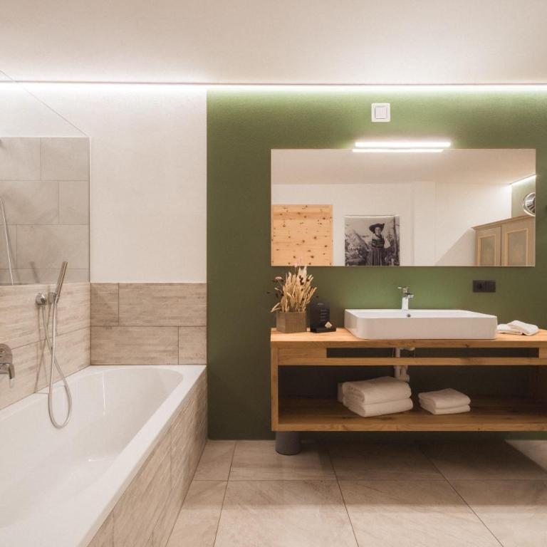 Archehof Hochzirm Lodge Greti - Appartamento Deluxe con 2 Camere da Letto e Vista Giardino - 11