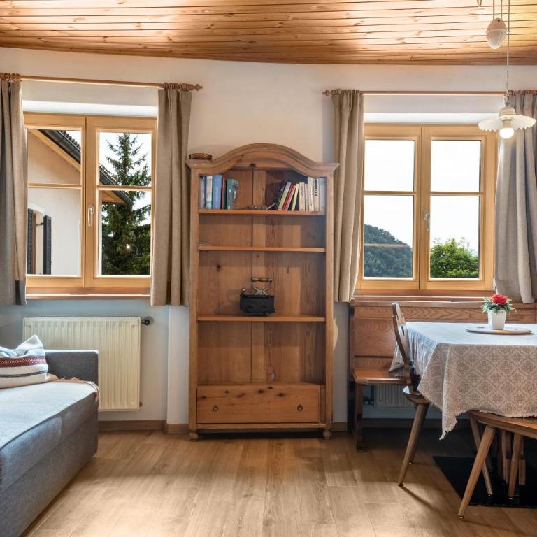 Haus Thurn Apartment B - Deluxe-Apartment mit 2 Schlafzimmern und Gartenblick - 1