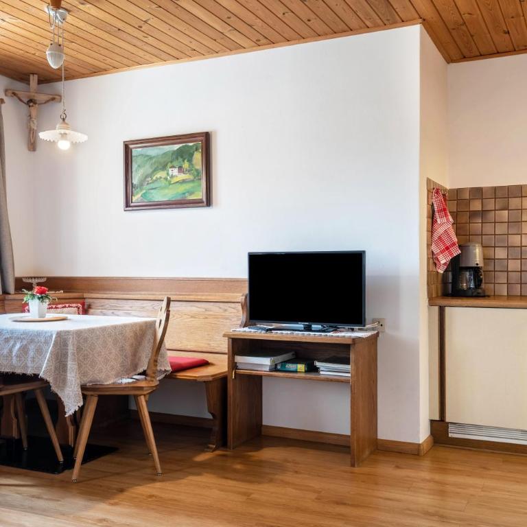 Haus Thurn Apartment B - Deluxe-Apartment mit 2 Schlafzimmern und Gartenblick - 4