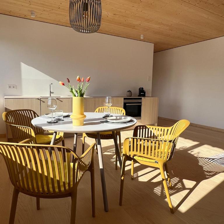 FreiZeit - Apartment mit 1 Schlafzimmer, Balkon und Bergblick - 10