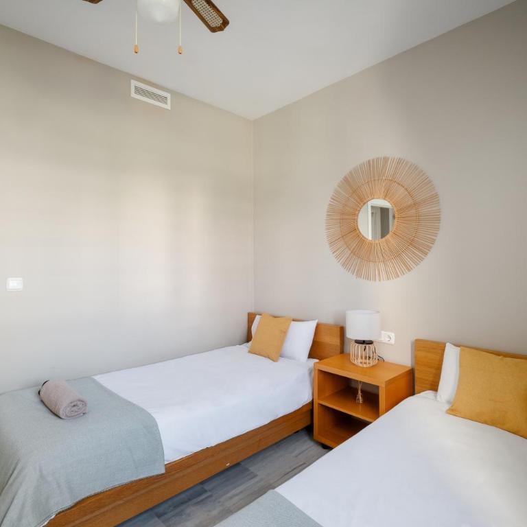 Mediterranean apt with seaview, 365-Day open pool and walking distance to the beach - Apartamento de 2 dormitorios - 21