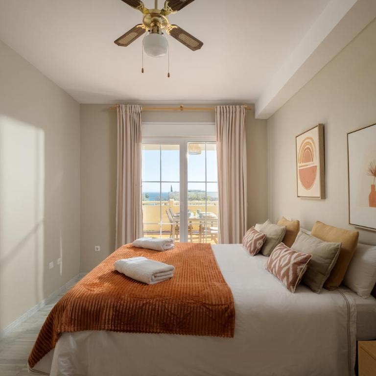 Mediterranean apt with seaview, 365-Day open pool and walking distance to the beach - Apartamento de 2 dormitorios - 15
