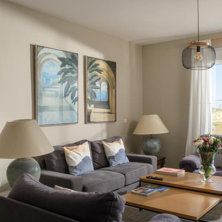 Mediterranean apt with seaview, 365-Day open pool and walking distance to the beach - Apartamento de 2 dormitorios - 2