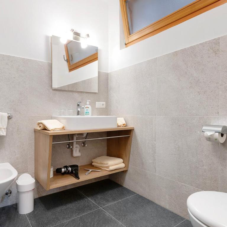 Thusnelda Apartment D - Appartamento Deluxe con 2 Camere da Letto e Vista Giardino - 18