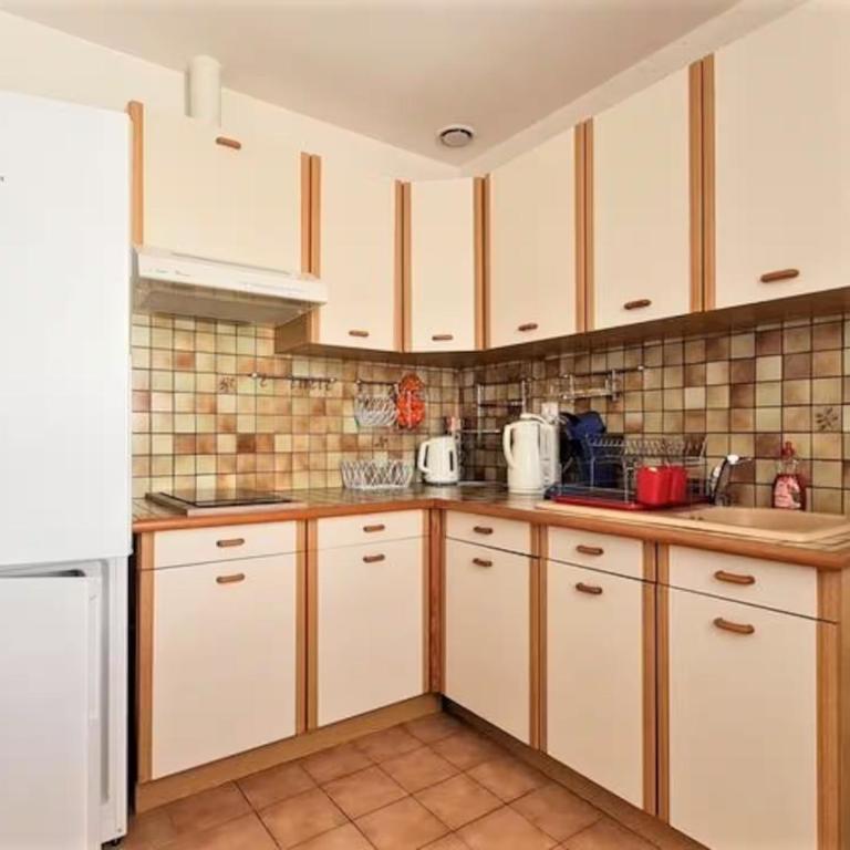 Maison Des Ombrines - proche plage - Two-Bedroom House - 7