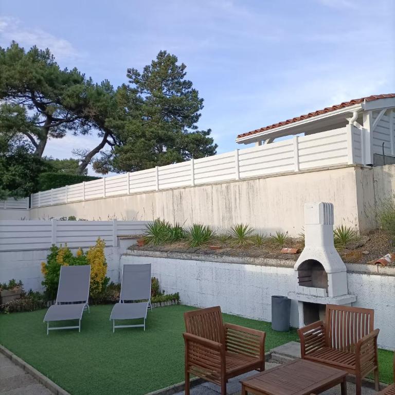 Maison Des Ombrines - proche plage - Two-Bedroom House - 14