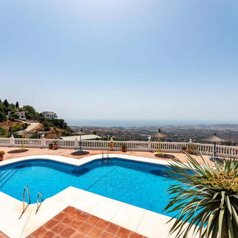 El Mirador de Mijas holiday rental - Apartamento Deluxe de 2 dormitorios con balcón - 1