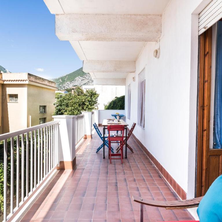 Casa nella Roccia a Cala Gonone - Appartamento con 3 Camere da Letto e Vista Acqua - 15