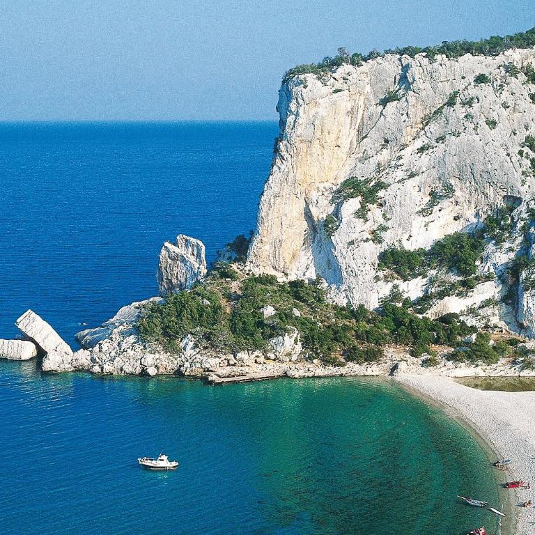 Casa nella Roccia a Cala Gonone - Appartamento con 3 Camere da Letto e Vista Acqua - 31