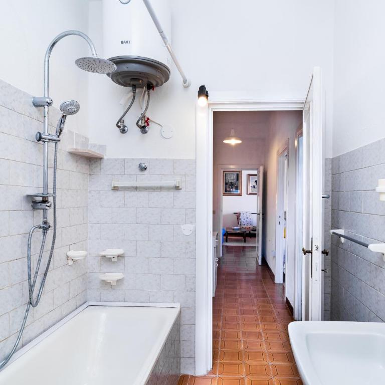 Casa nella Roccia a Cala Gonone - Appartamento con 3 Camere da Letto e Vista Acqua - 24