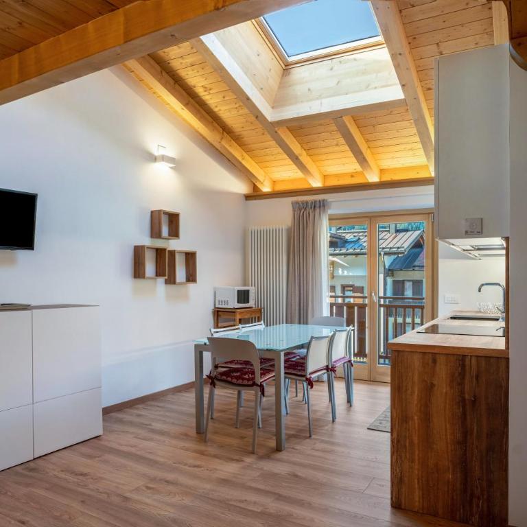 Condominio Lucia 12 Pinzolo - Appartamento Deluxe con 2 Camere da Letto e Vista Giardino - 10