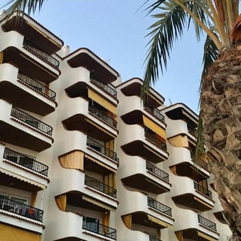 Vistas al Puerto - Apartamento Deluxe de 2 dormitorios con vistas al mar - 12