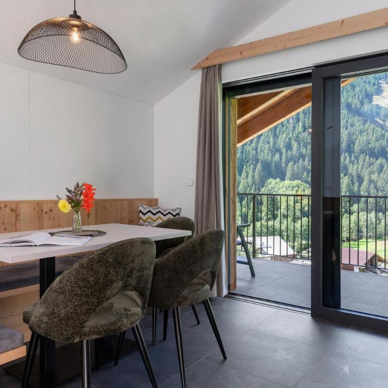 Mountain Chalet Tribulaun Pflersch - Two-Bedroom Deluxe Apartment with Garden View - 5